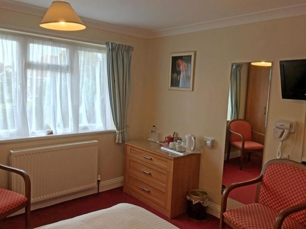 Merton House ワージング 部屋 写真