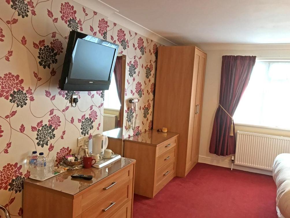 Merton House ワージング 部屋 写真