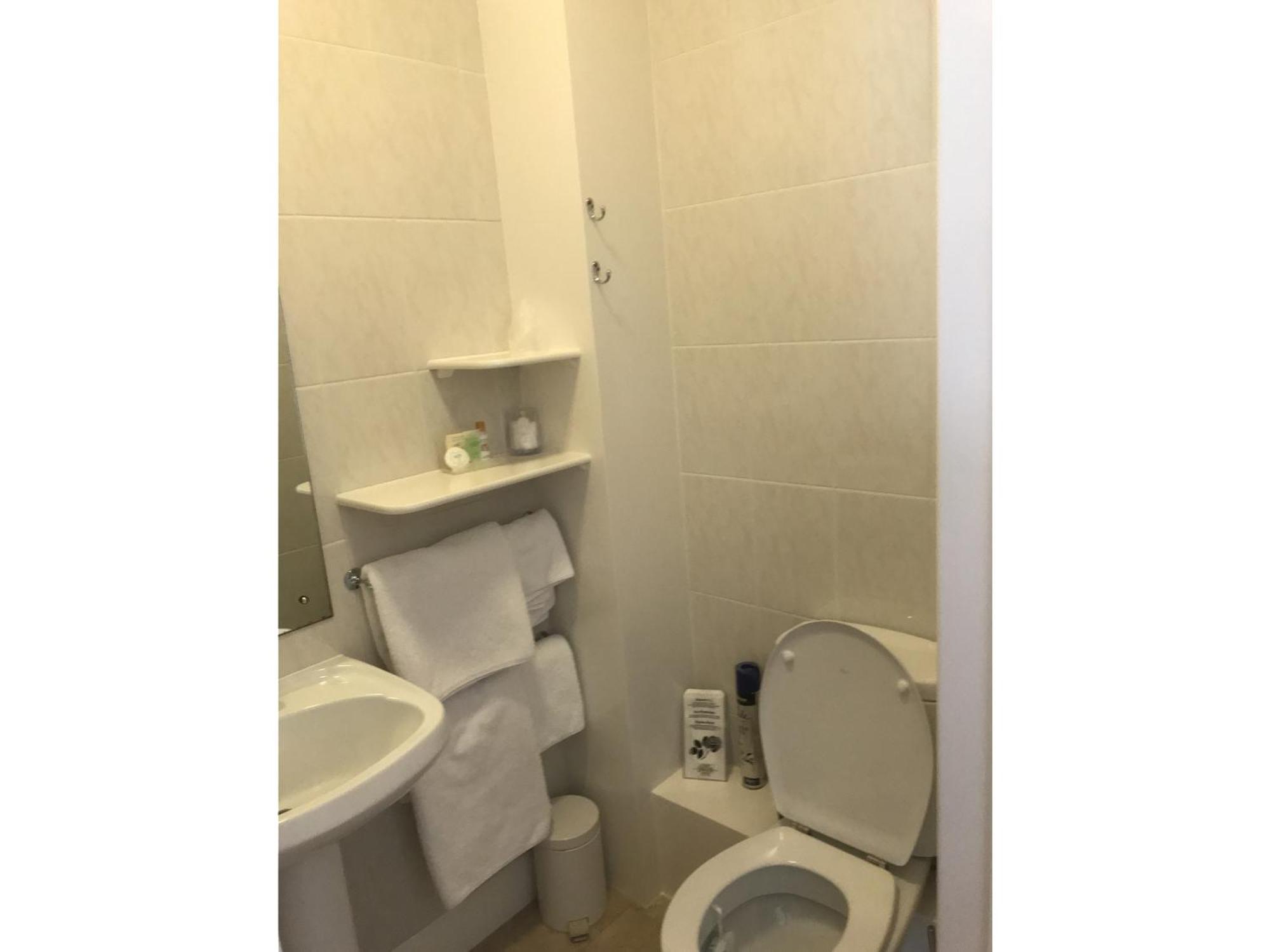 Merton House ワージング 部屋 写真
