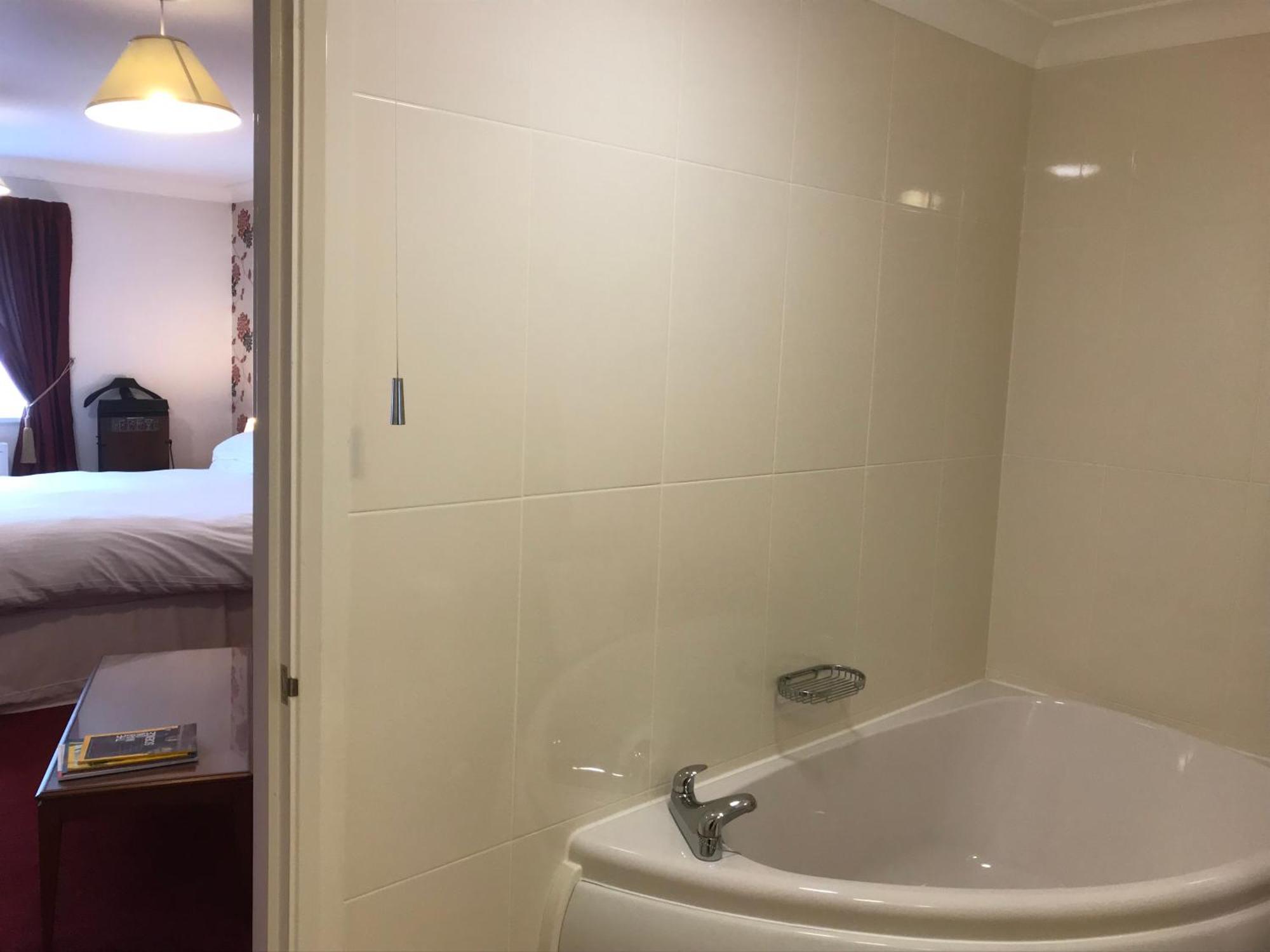 Merton House ワージング 部屋 写真