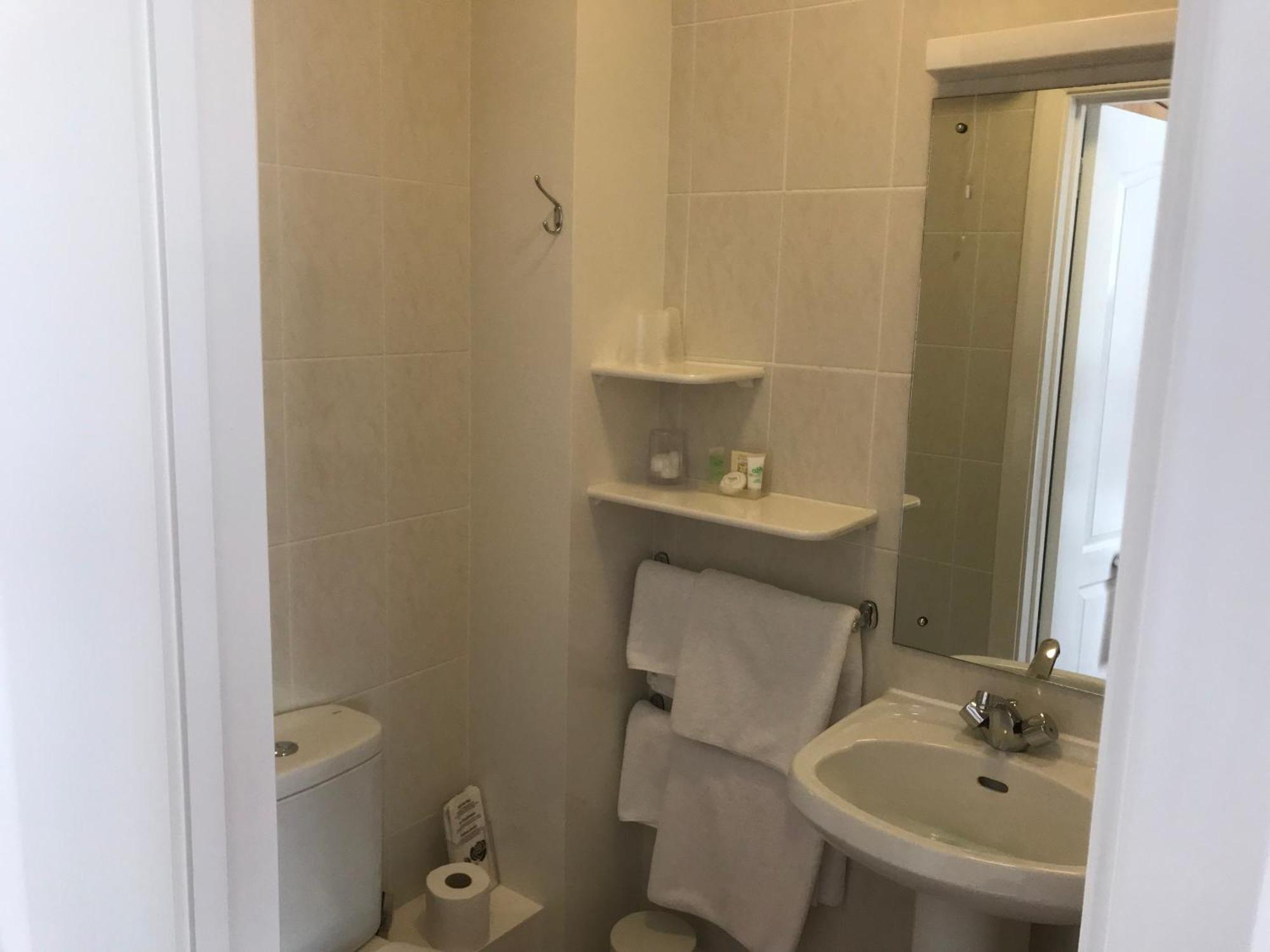 Merton House ワージング 部屋 写真